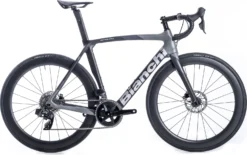 Bianchi Oltre XR3 Rival 2023