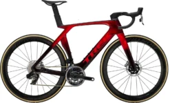 Trek Madone SLR 9 Gen 7 ETap 2023 -Goedkope Efiets Kopen Winkel trek madone slr 9 etap rood zwart 1
